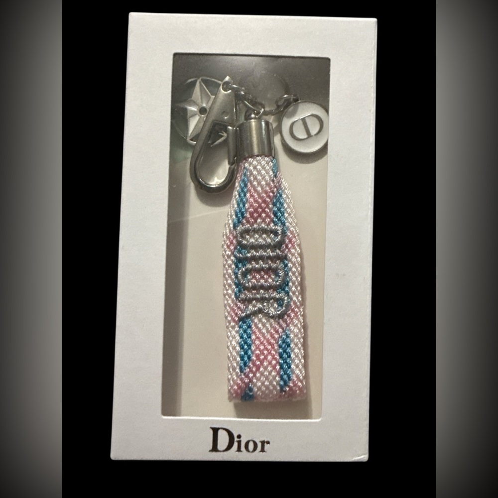 New in Box Embroidered Dior Pink and Blue GWP Woven Keychain with Silver Accents - Picture 2 of 5